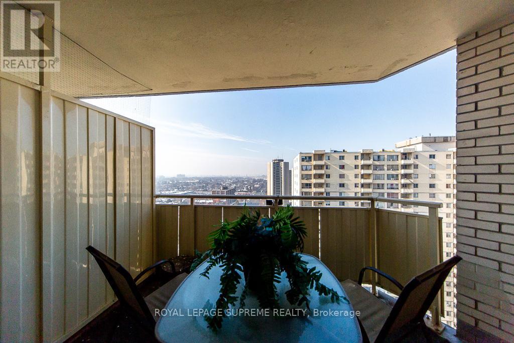 #2101 330 DIXON ROAD - 40
