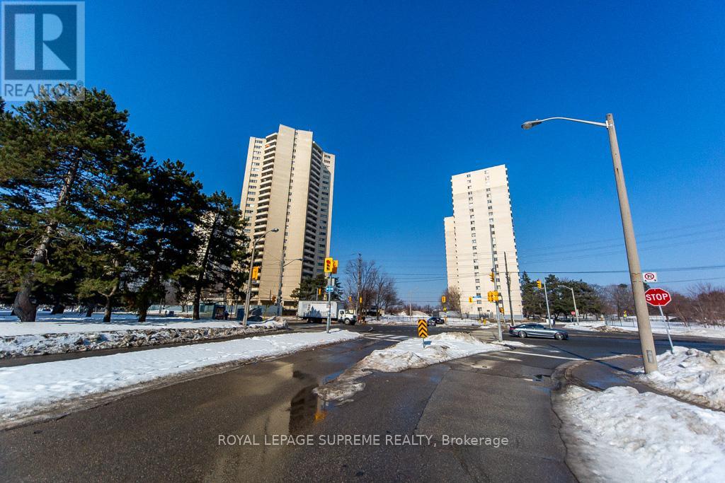 #2101 330 DIXON ROAD - 7