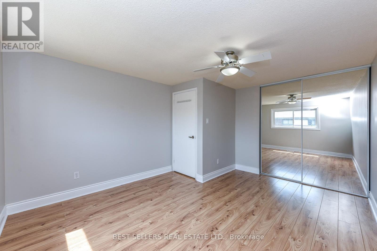 #12 12 ASHTON CRESCENT - 18