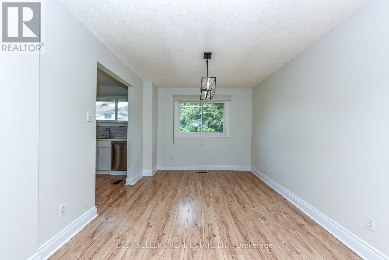 #12 12 ASHTON CRESCENT - 7