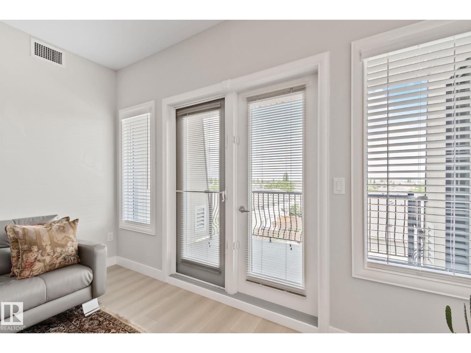 #432 1406 HODGSON WY NW - 19