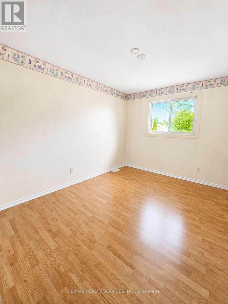 238 LINDEN DRIVE - 13