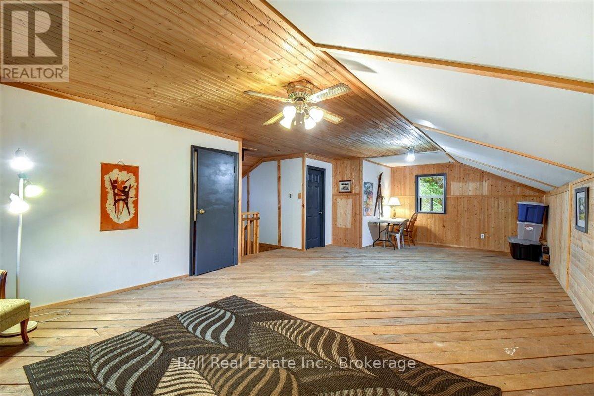 240 STRINGER DRIVE - 24