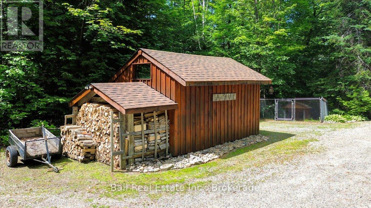 240 STRINGER DRIVE - 25