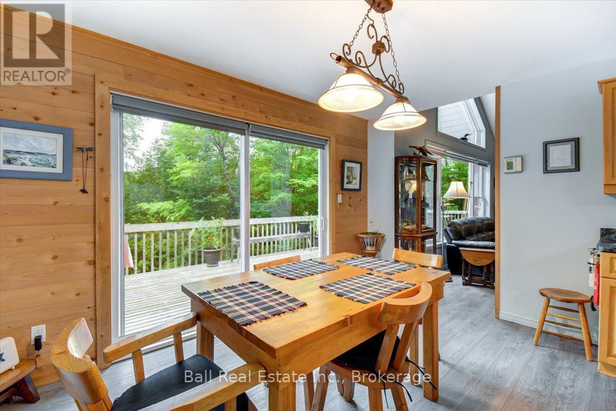240 STRINGER DRIVE - 32