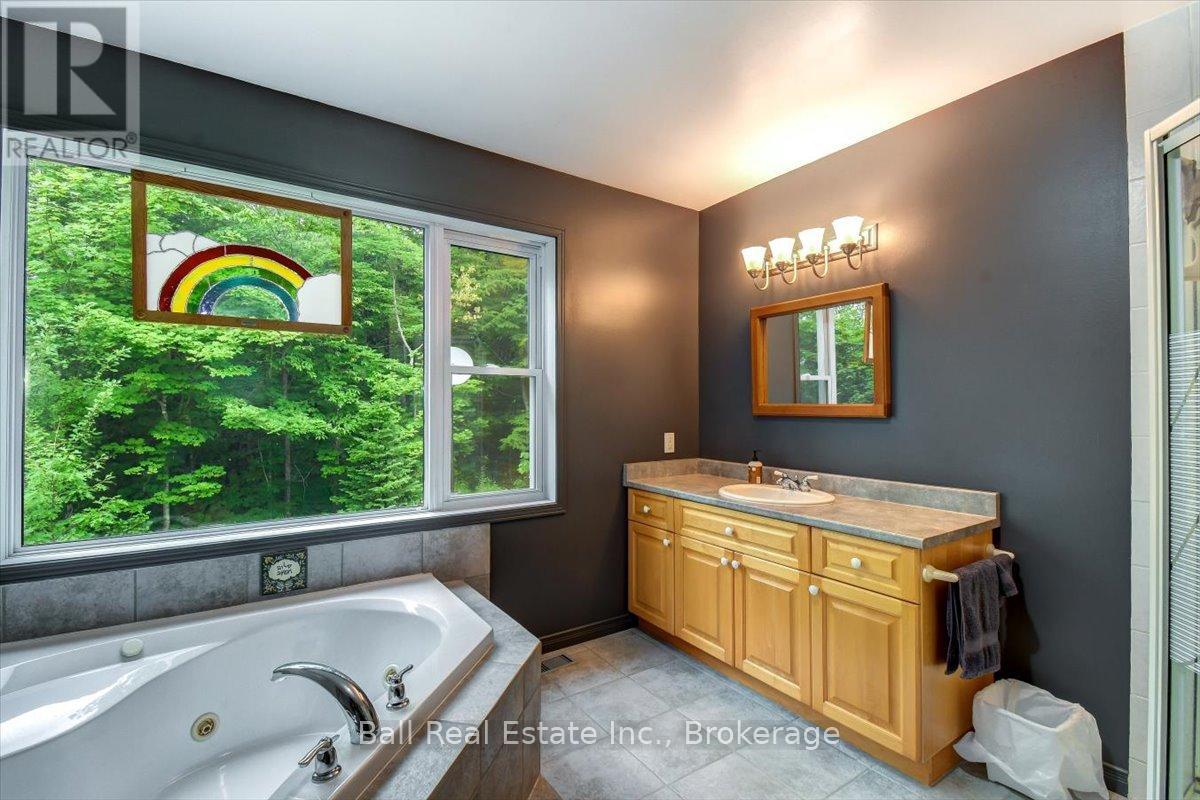 240 STRINGER DRIVE - 35