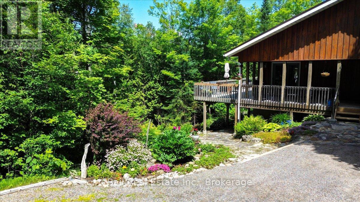 240 STRINGER DRIVE - 8