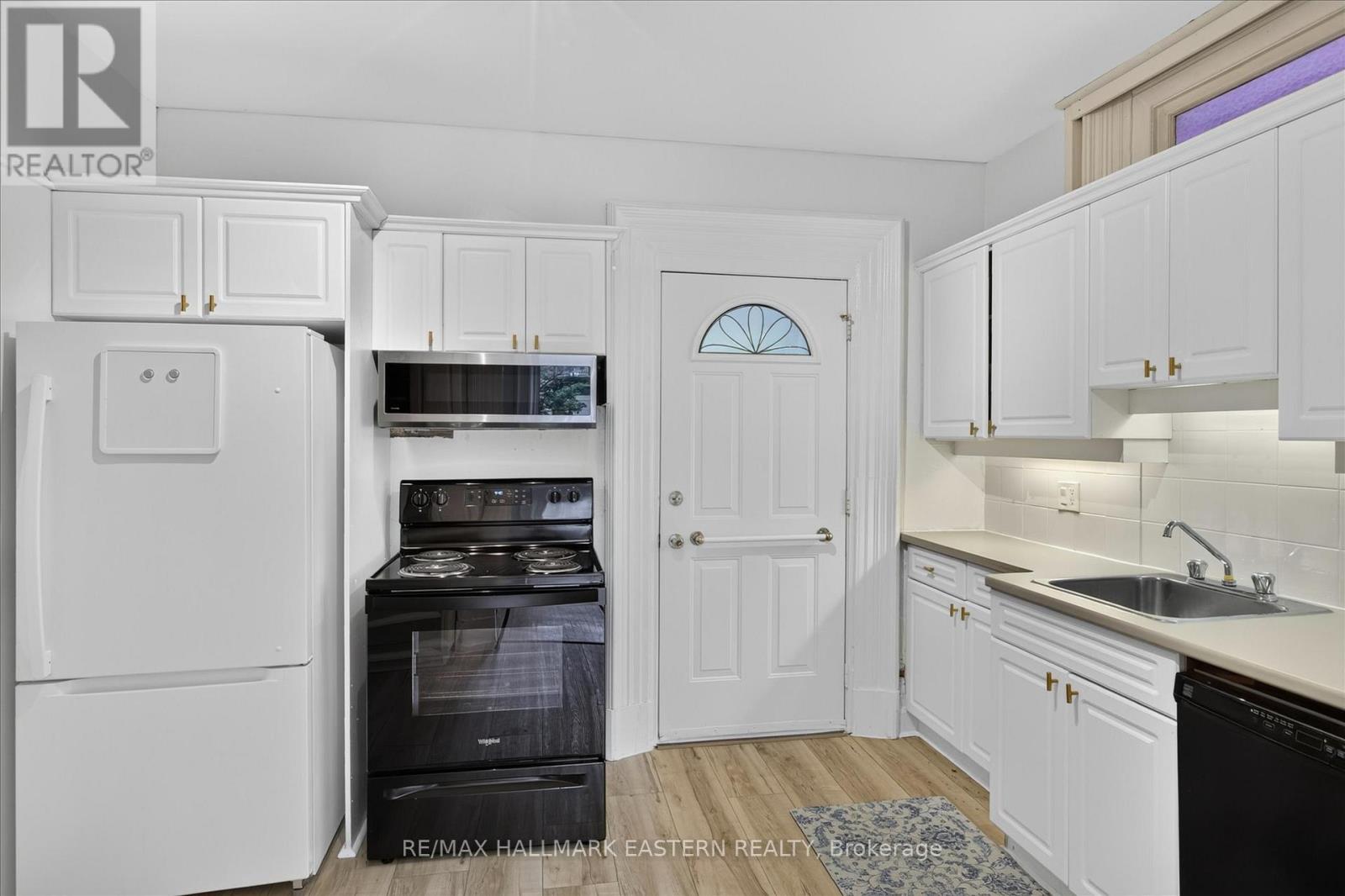 475 AYLMER STREET N - 13