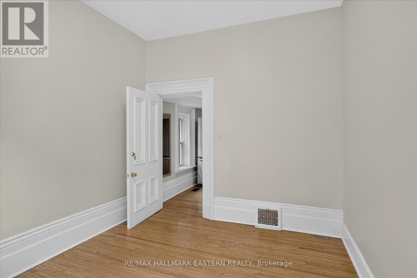 475 AYLMER STREET N - 20