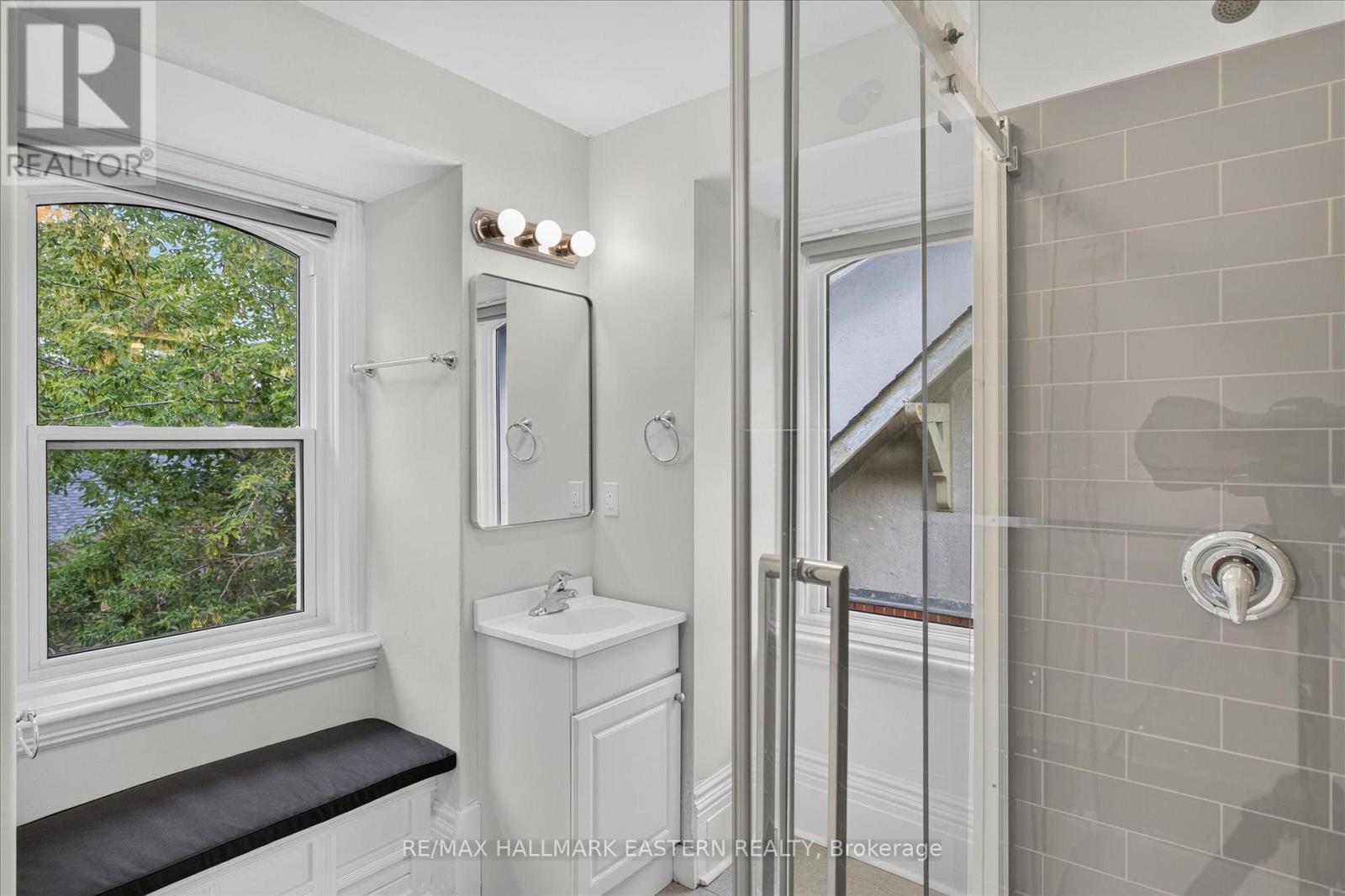 475 AYLMER STREET N - 27