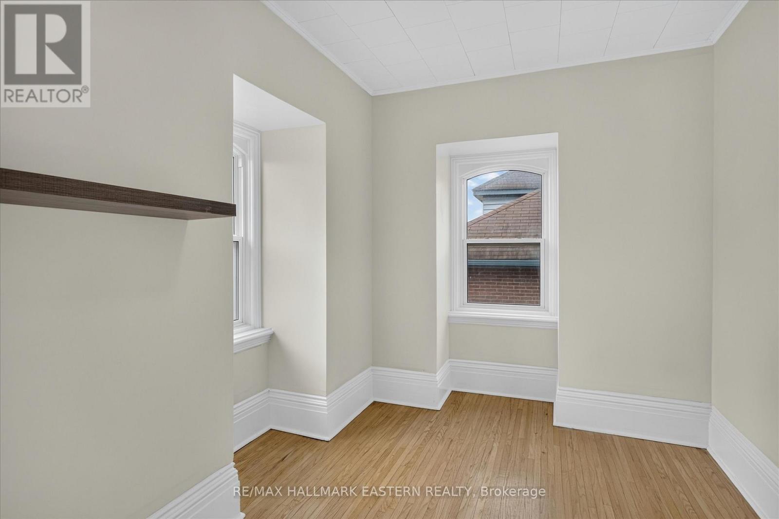 475 AYLMER STREET N - 32