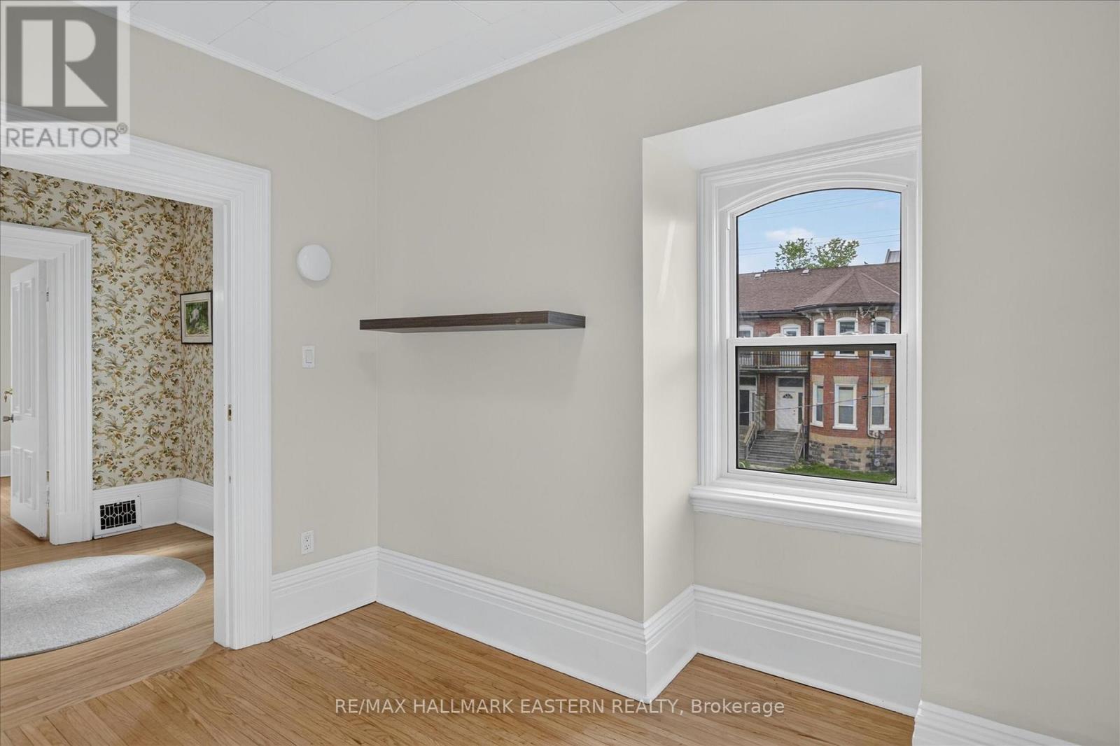 475 AYLMER STREET N - 34