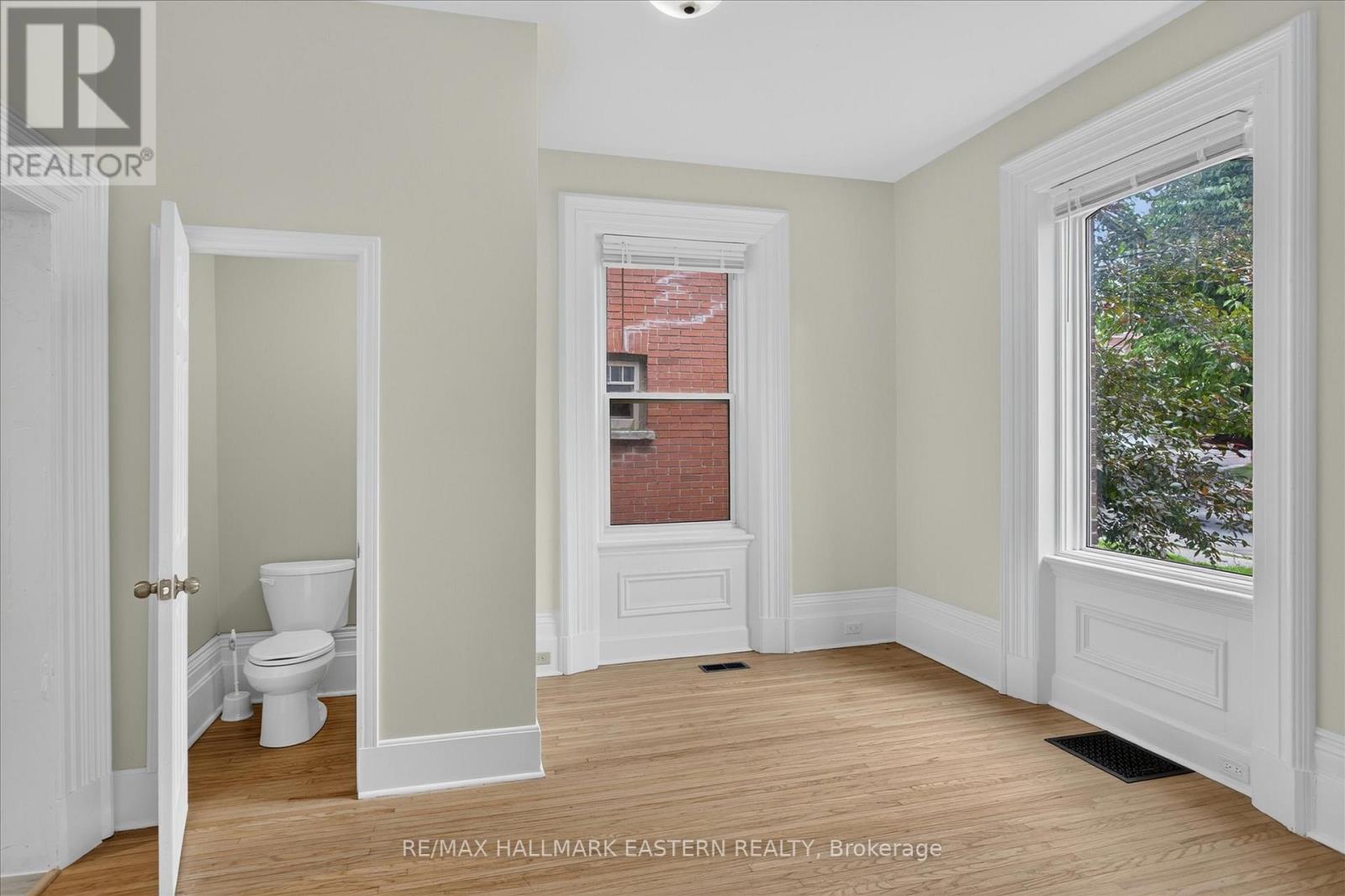 475 AYLMER STREET N - 9