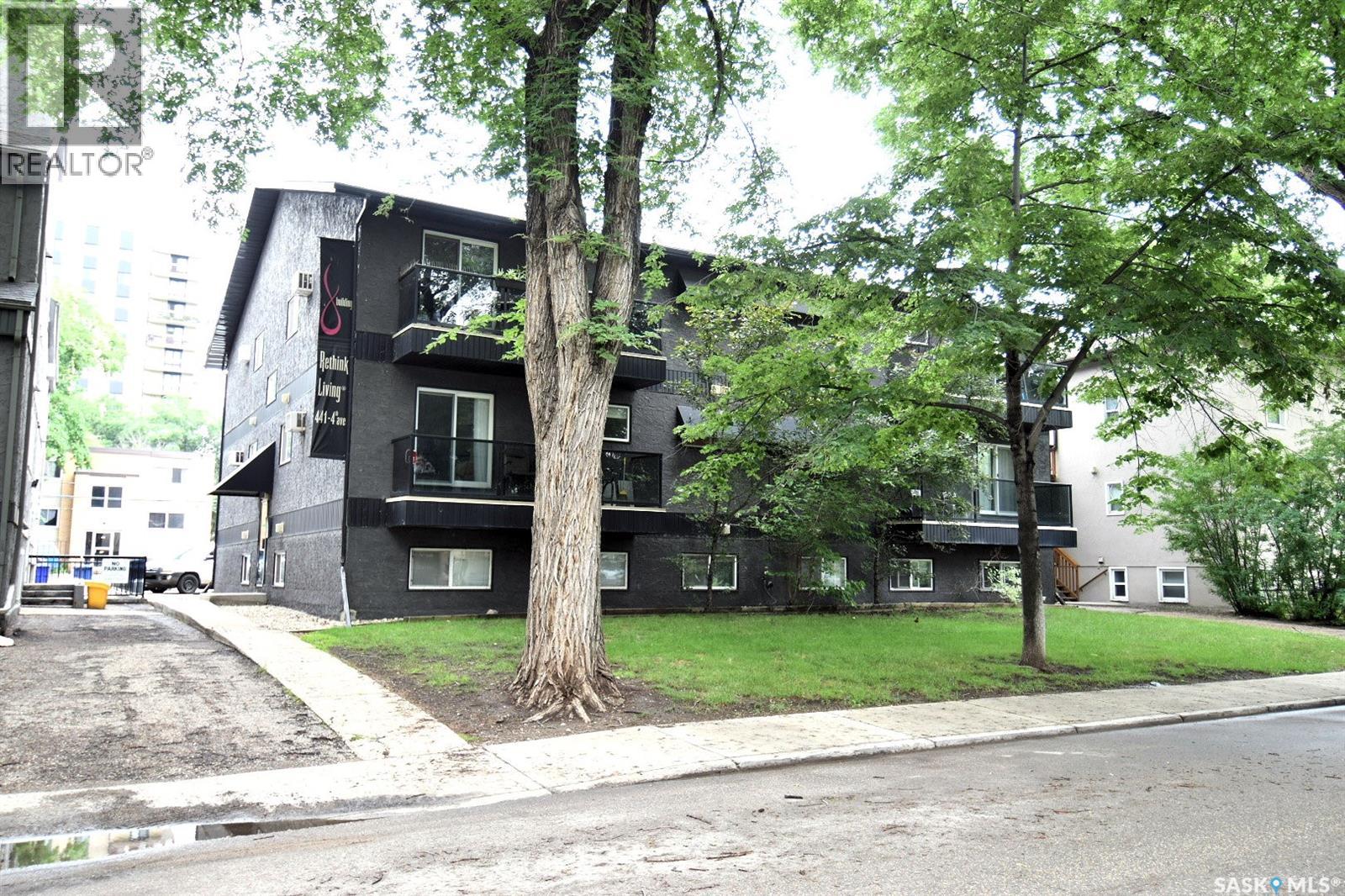 #8 441 4TH AVENUE N - 1