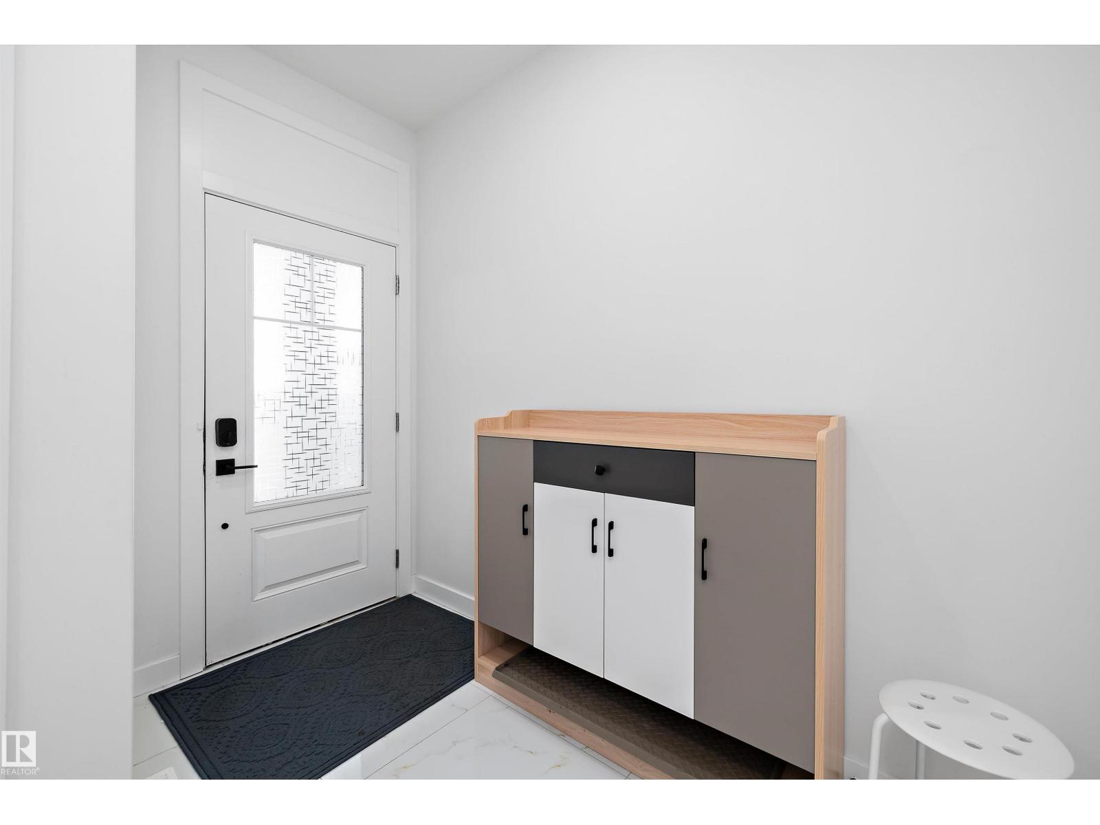 403 Pine Point, Woodbend, Leduc photo 4