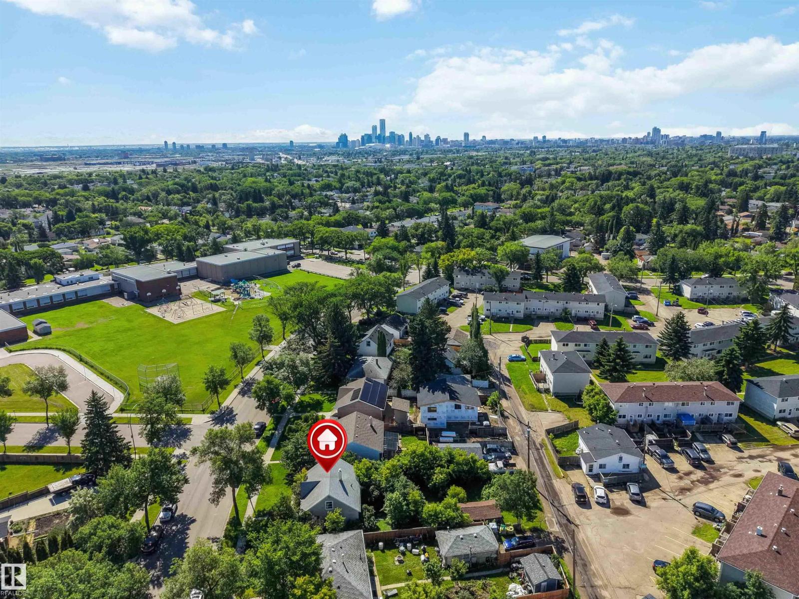 12943 Sherbrooke AV NW - 15