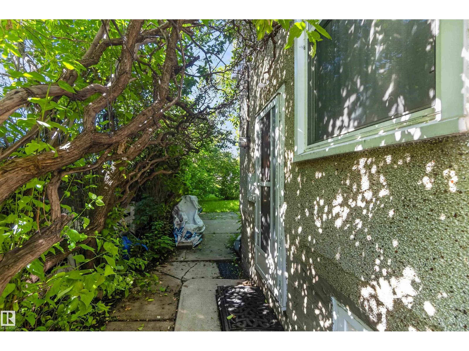 12943 Sherbrooke AV NW - 8