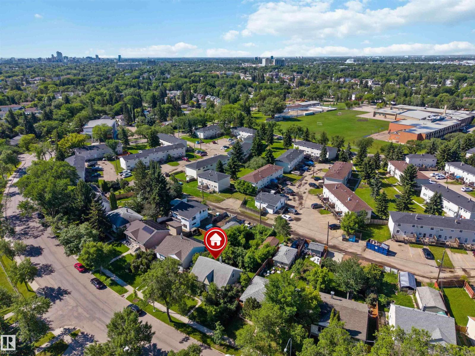 12943 Sherbrooke AV NW - 14