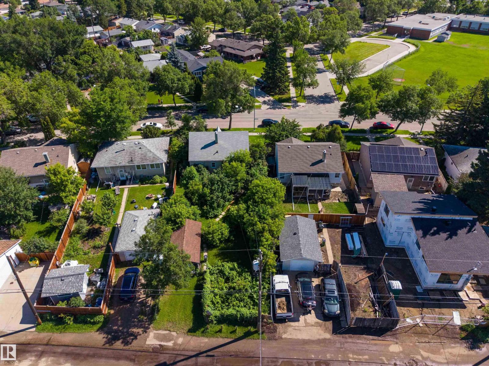 12943 Sherbrooke AV NW - 20