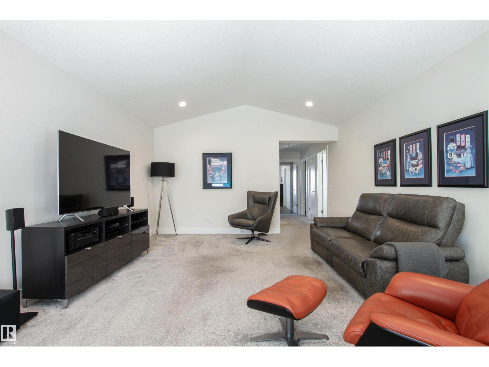 48 AMESBURY WD - 23