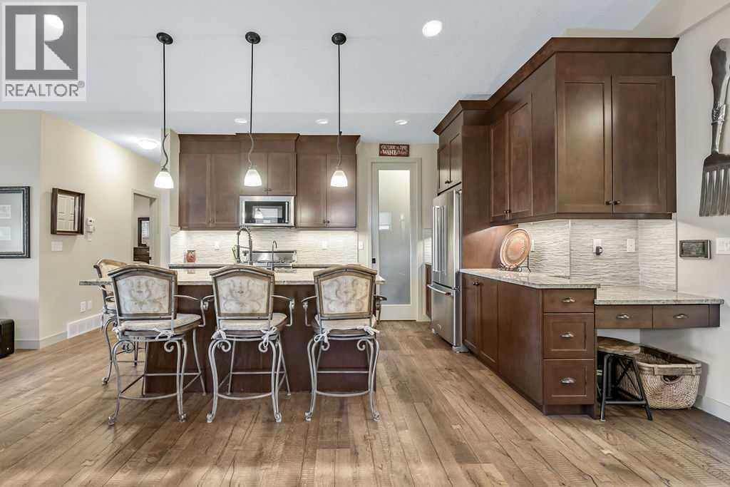 Lots of cabinetry and gorgeous granite counter tops