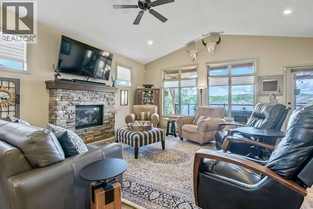 A warm gathering space with beautiful views to the west