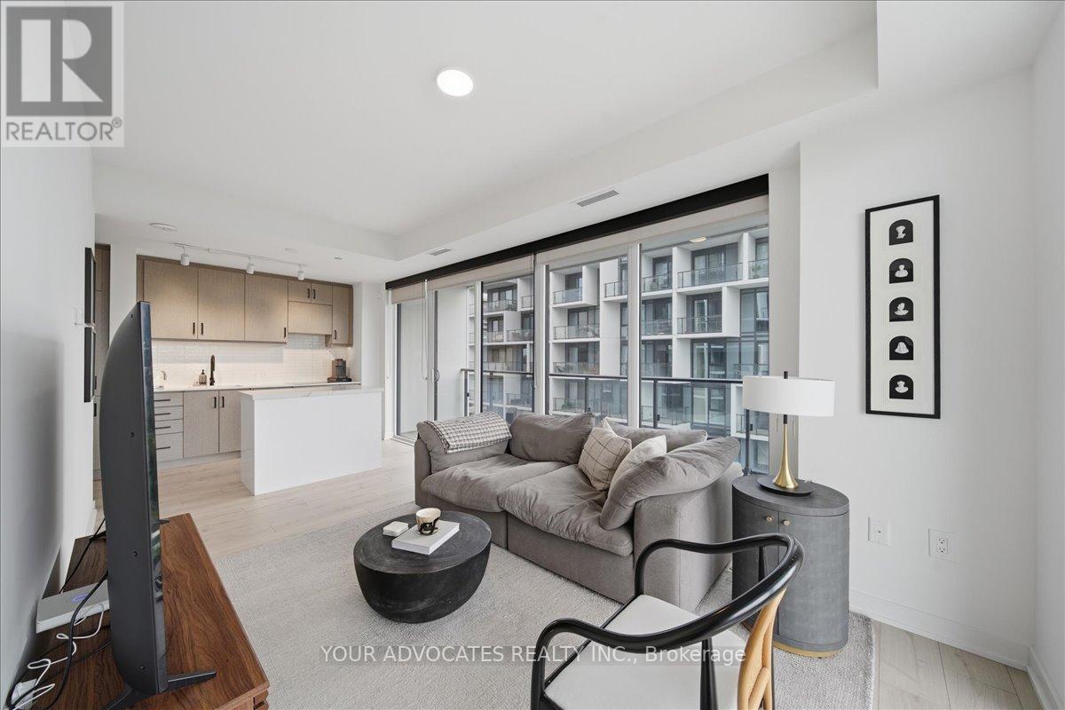 #902 9 TECUMSETH STREET - 15