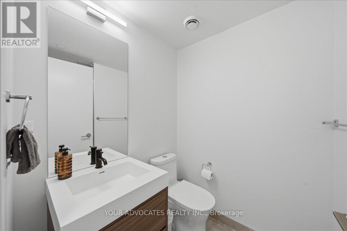 #902 9 TECUMSETH STREET - 17