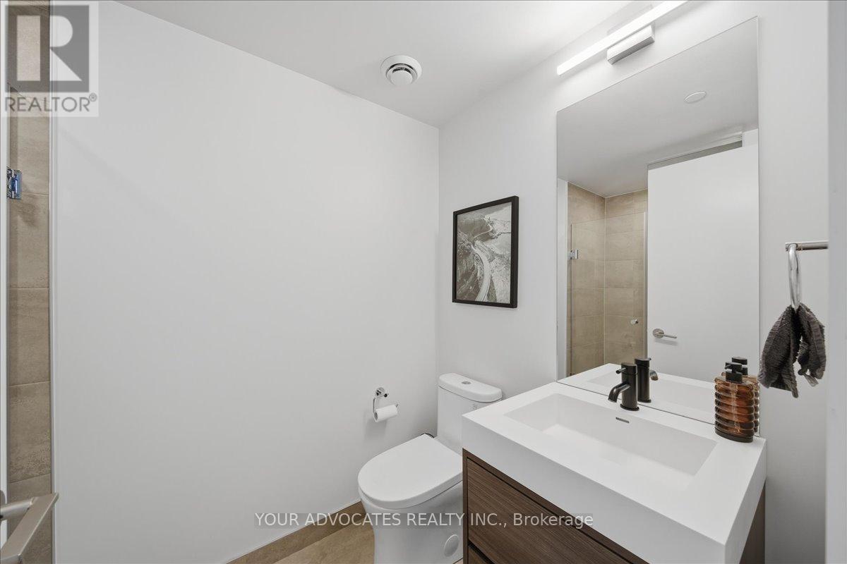 #902 9 TECUMSETH STREET - 23