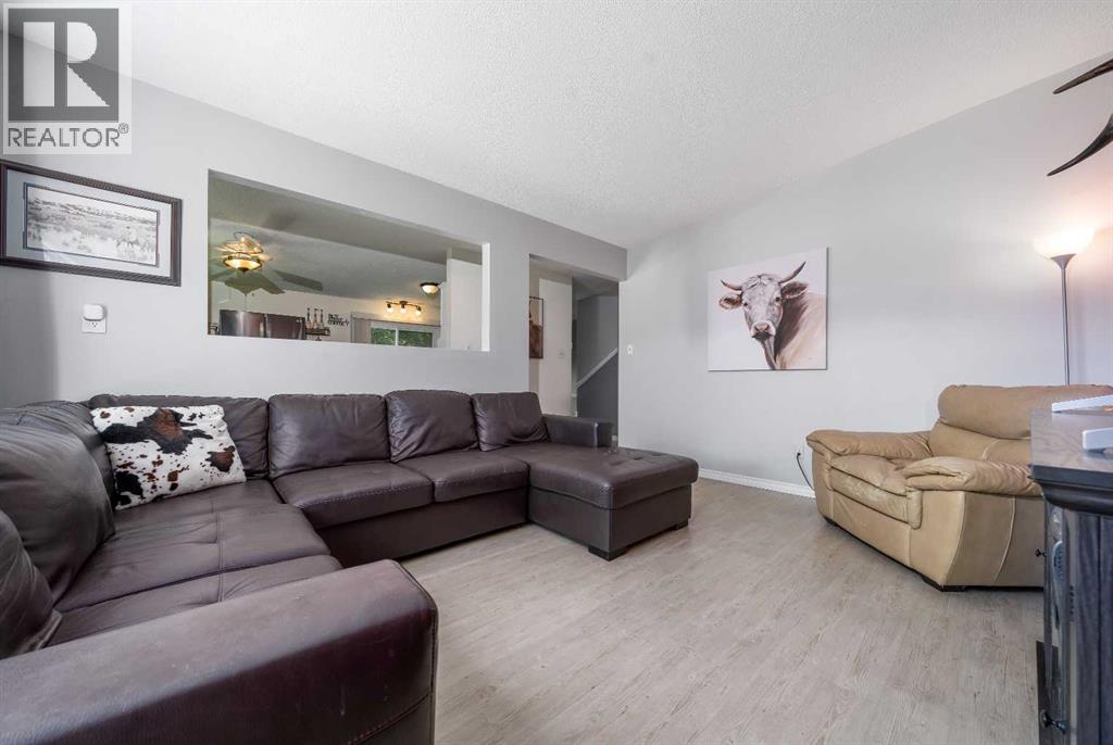 1864 16 Street SE - photo 5