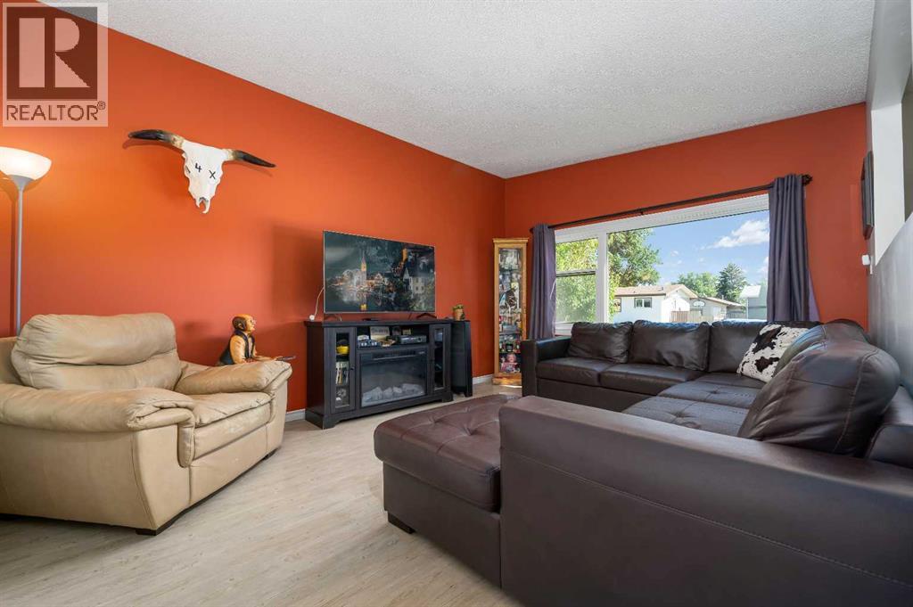 1864 16 Street SE - photo 4