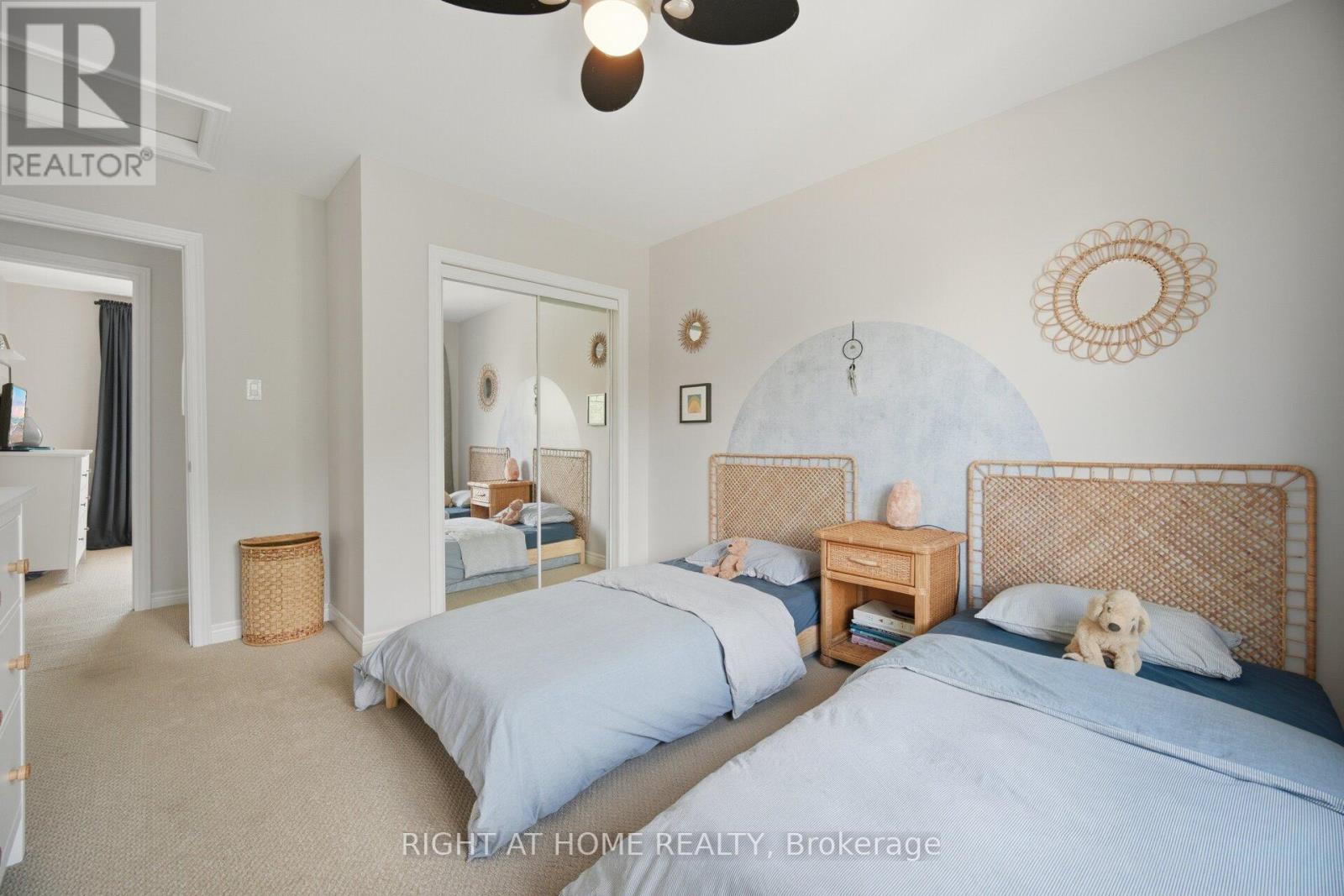 18 VANBRUGH AVENUE - 23