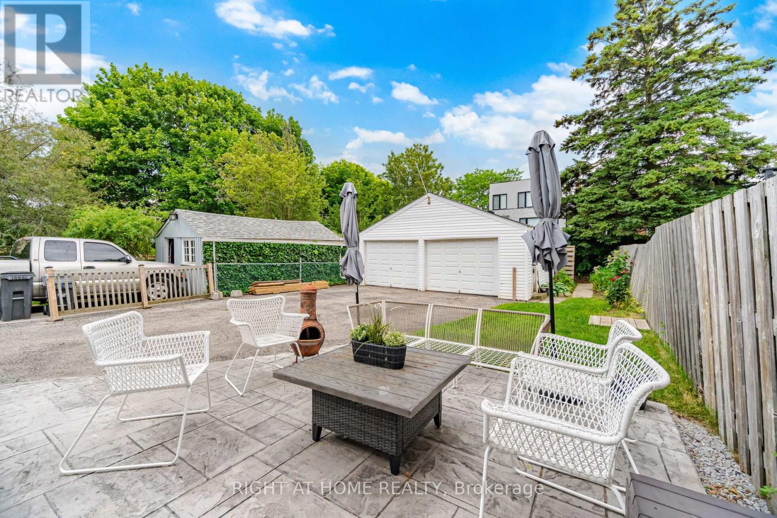 18 VANBRUGH AVENUE - 40