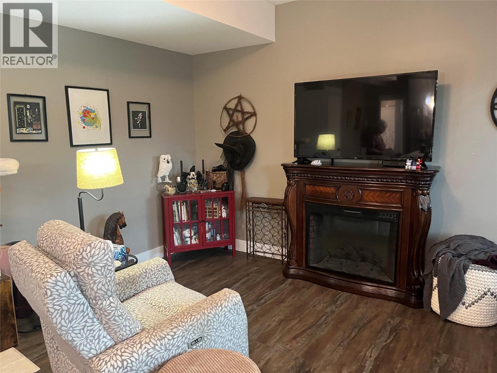 2046 SUNNYCREST Avenue - 22