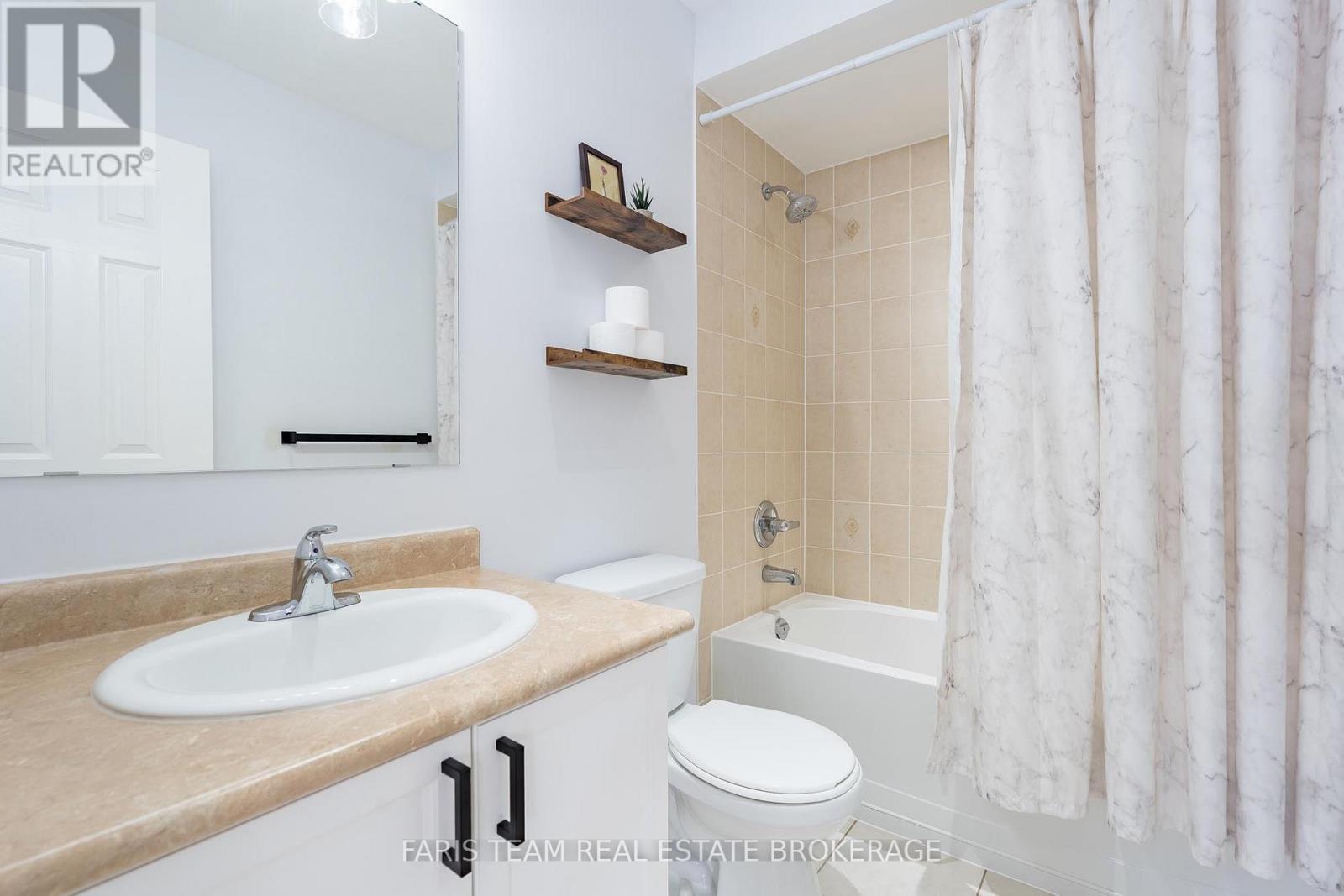 92 WESLEY AVENUE - 18