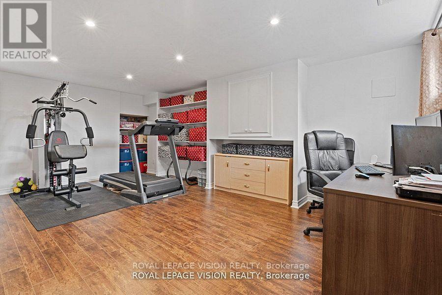 41 TREETOPS BOULEVARD - 36