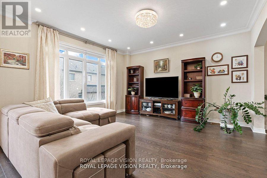 41 TREETOPS BOULEVARD - 17
