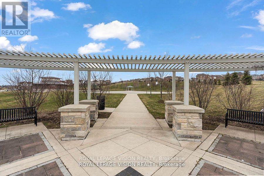 41 TREETOPS BOULEVARD - 41