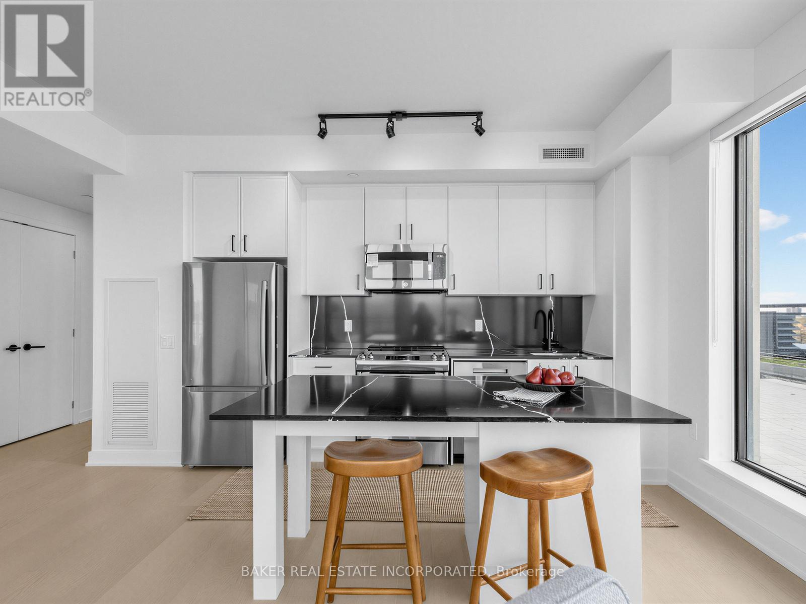 #709 758 DOVERCOURT ROAD - 19