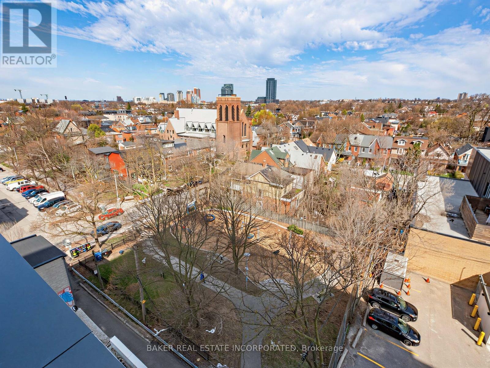 #709 758 DOVERCOURT ROAD - 26