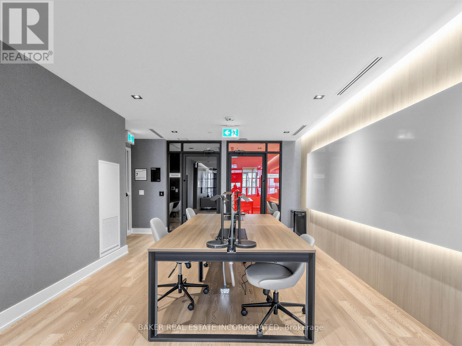 #709 758 DOVERCOURT ROAD - 32