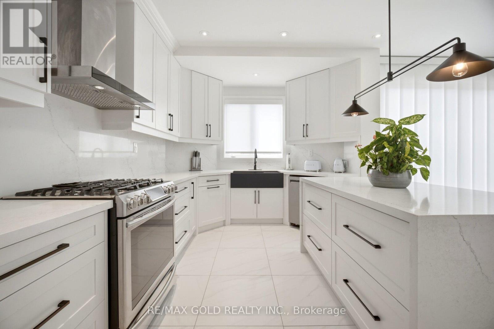 13 ALBORETO WAY - 24