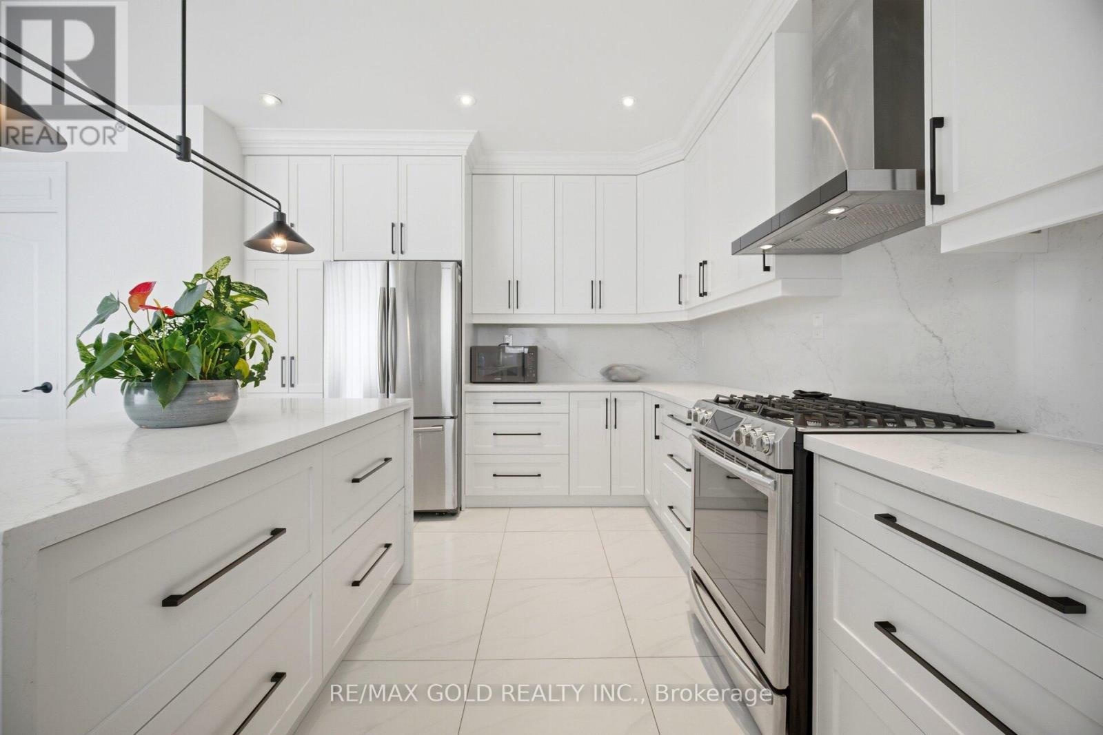 13 ALBORETO WAY - 25