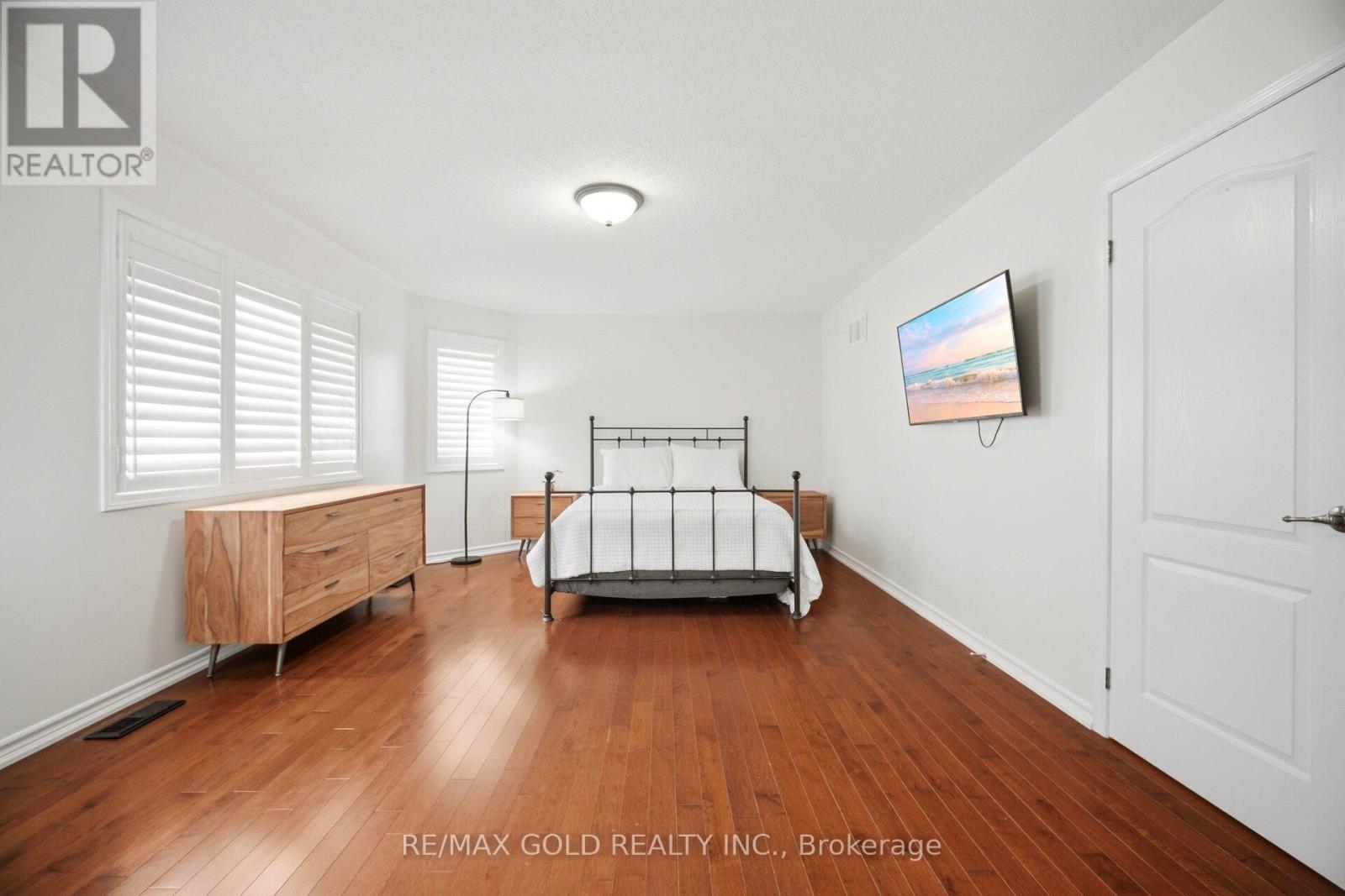 13 ALBORETO WAY - 32