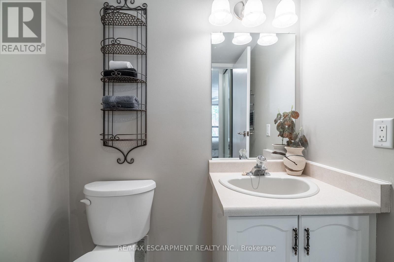 #204 966 QUEENSTON ROAD - 33