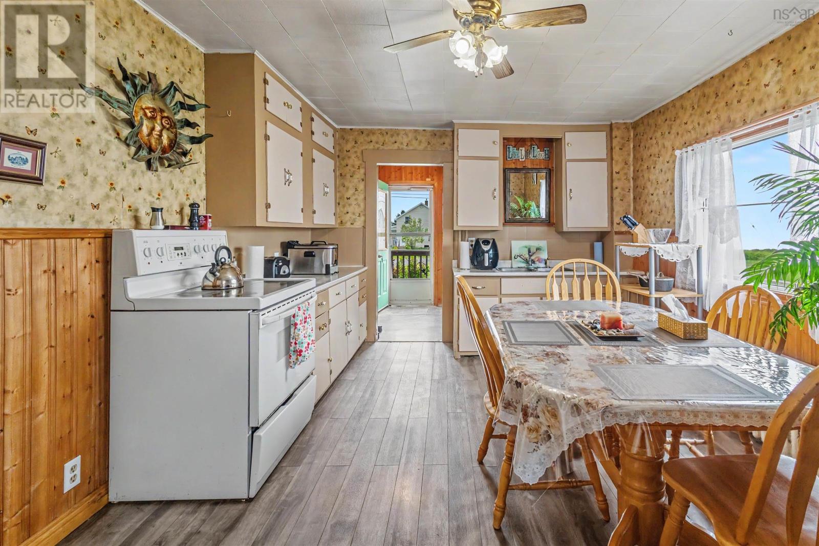 56 Villa Nova Road - 5