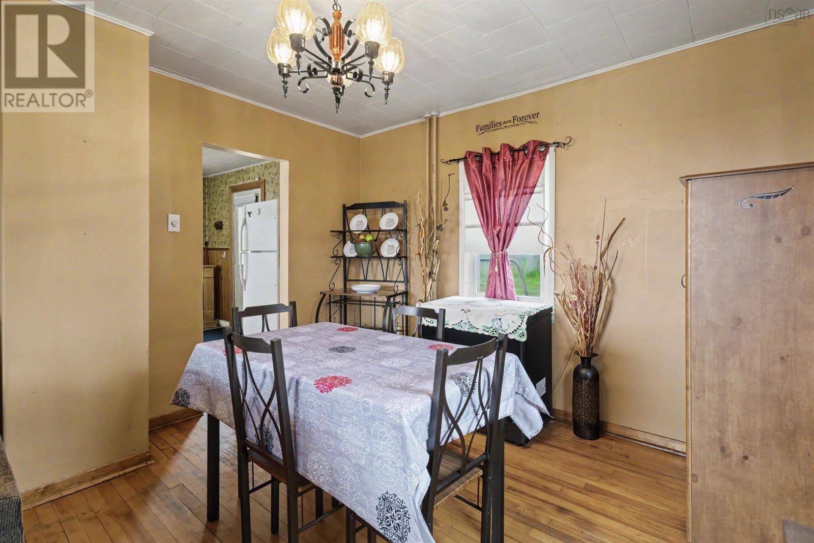 56 Villa Nova Road - 8