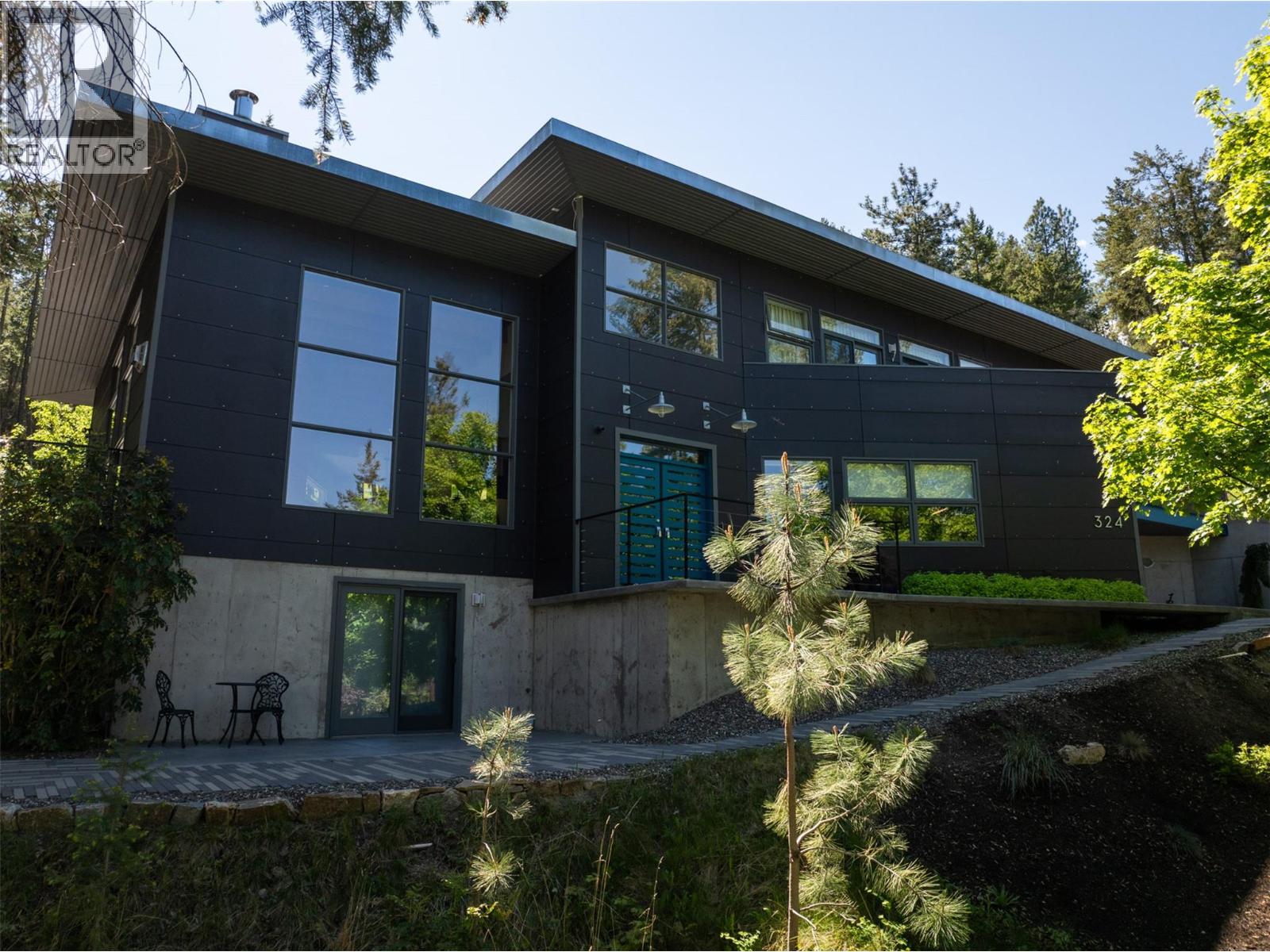 324 Clifton Road - 4