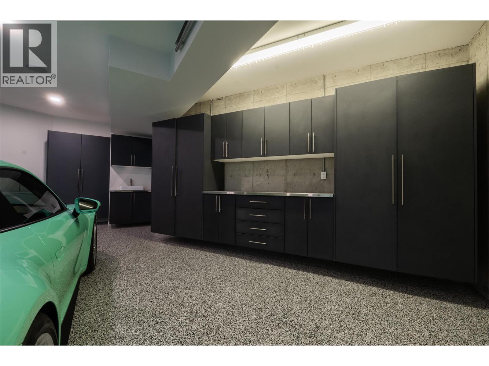 324 Clifton Road - 51
