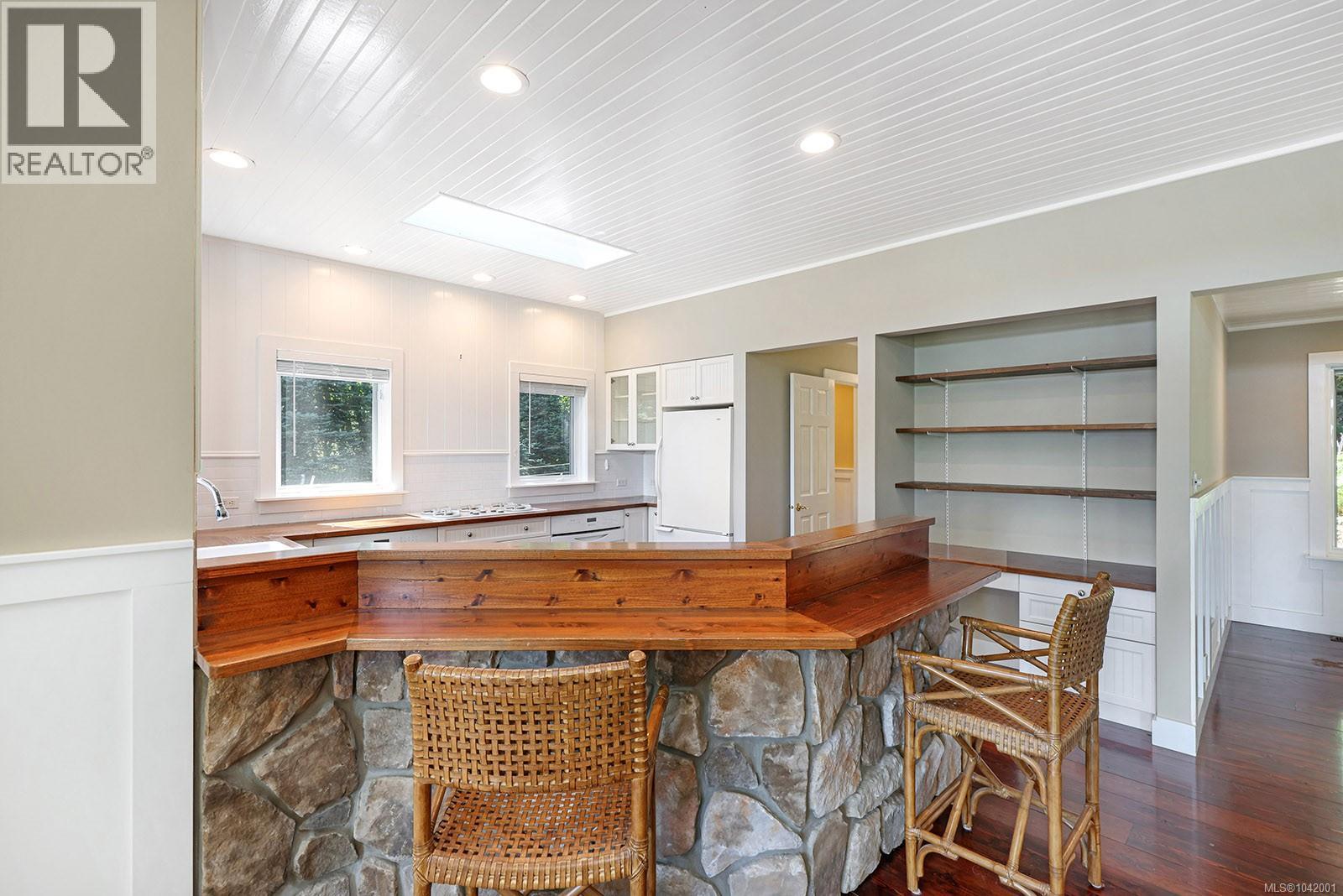 865 Gowlland Harbour Rd, Quadra Island